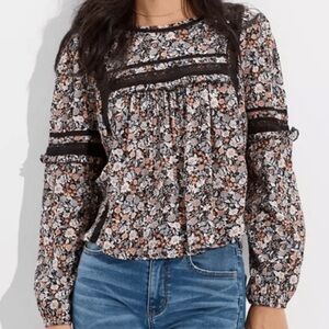 American Eagle Floral Eyelet Open Back Long Sleeve Blouse- Size Medium